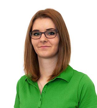 Raissa Kraemer Auszubildende: Stuhlassistenz, Rezeption und Assistenz Verwaltungsmanagement